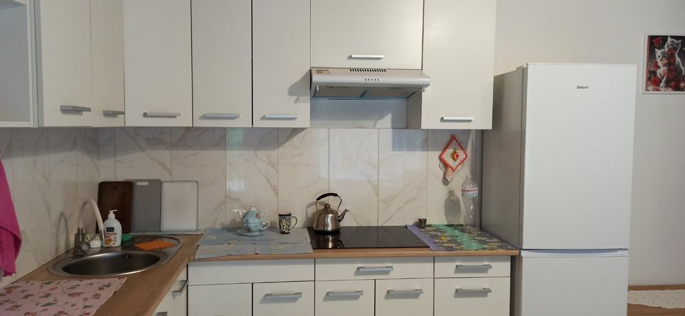 Здається подобово будинок в Шаян