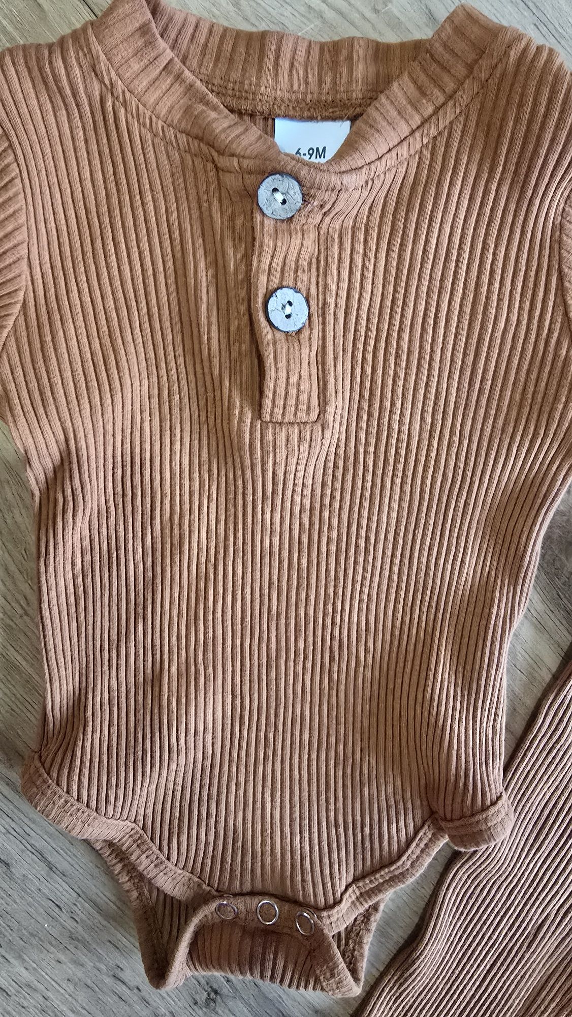 Komplet niemowlęcy z bawełny prążkowanej r. 6-9M
