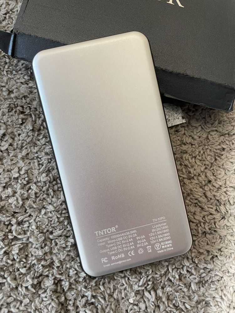 TNTOR Powerbank Ultra Slim 10000 mAh srebrny