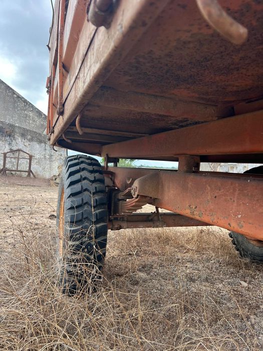 Reboque agrícola Galucho