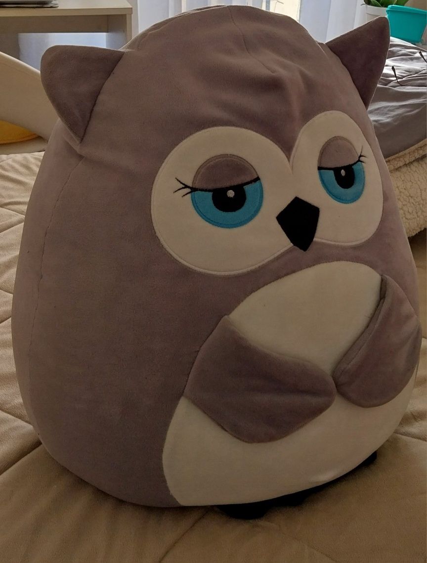 Boneco pelúcia de grande dimensão