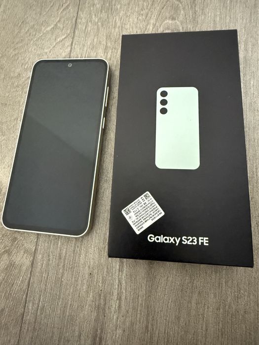 Продам Samsung Galaxy S23FE——256gb