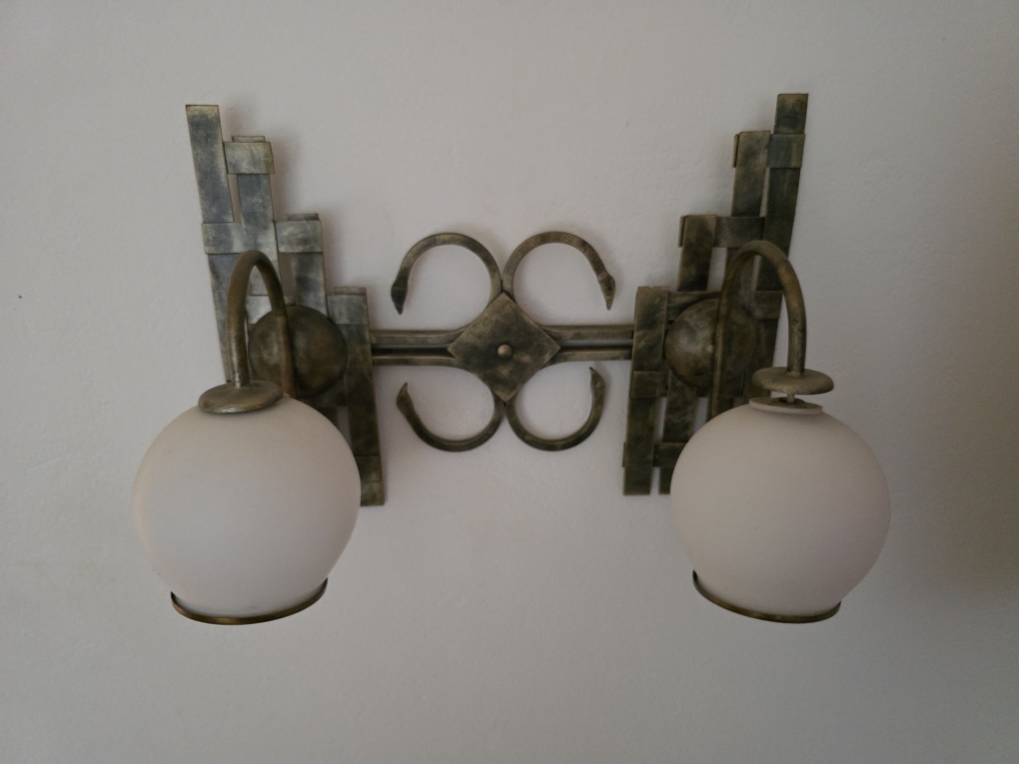 Zestaw lamp sufitowych i ściennych