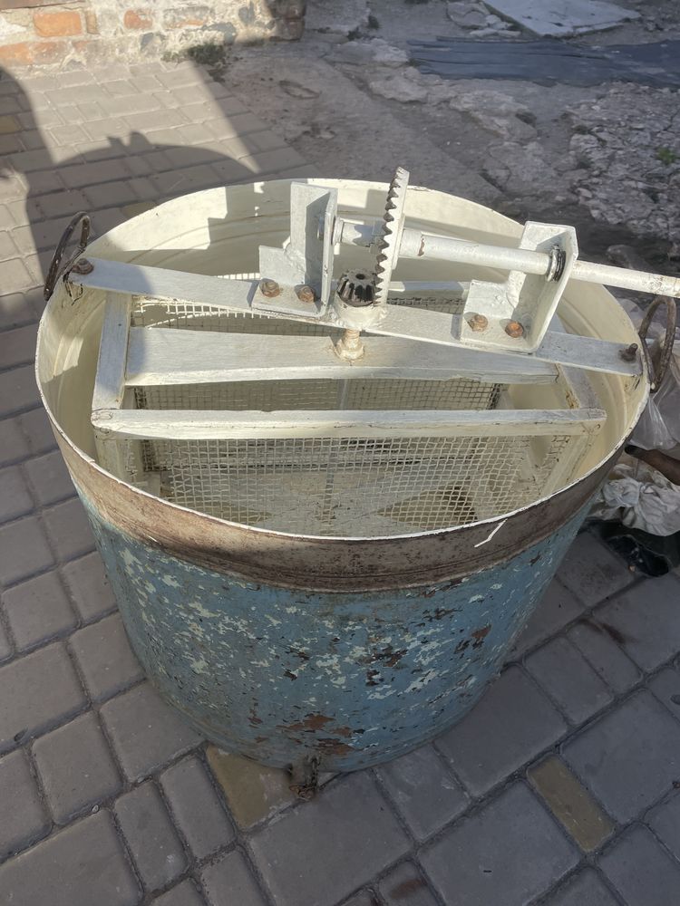 Продам знаряддя до пасіки