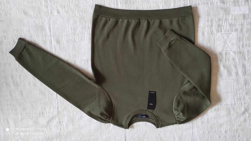 Новый теплый свитшот Marks&Spencer 13-16 л джемпер, худи, р. 158-164
