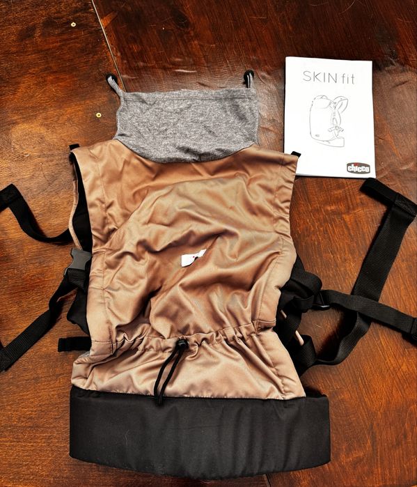 Слінг Chicco skin fit