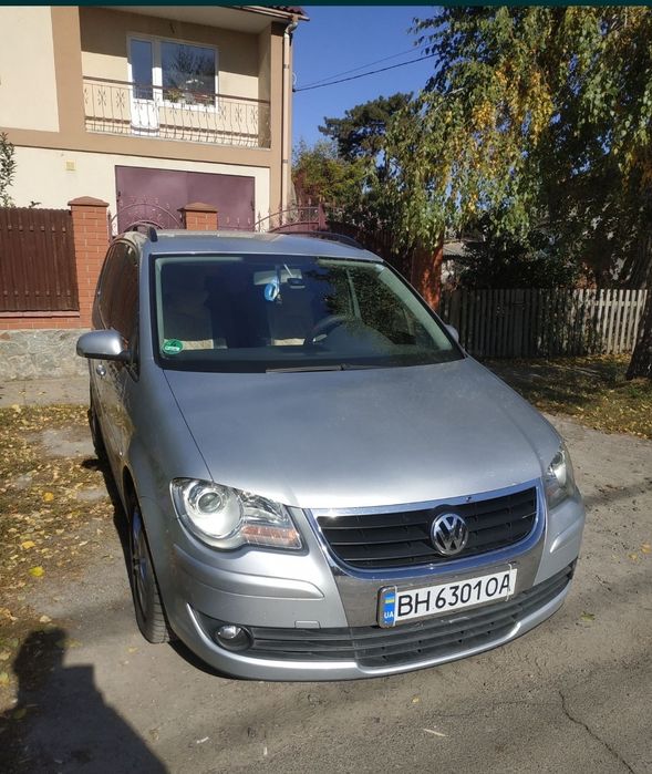 Продам Touran 2007