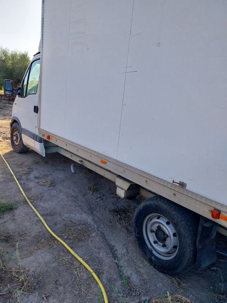 Opel Movano c/contentor