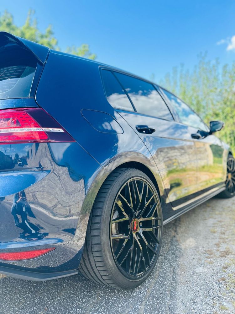 VW Golf GTI 320cvs
