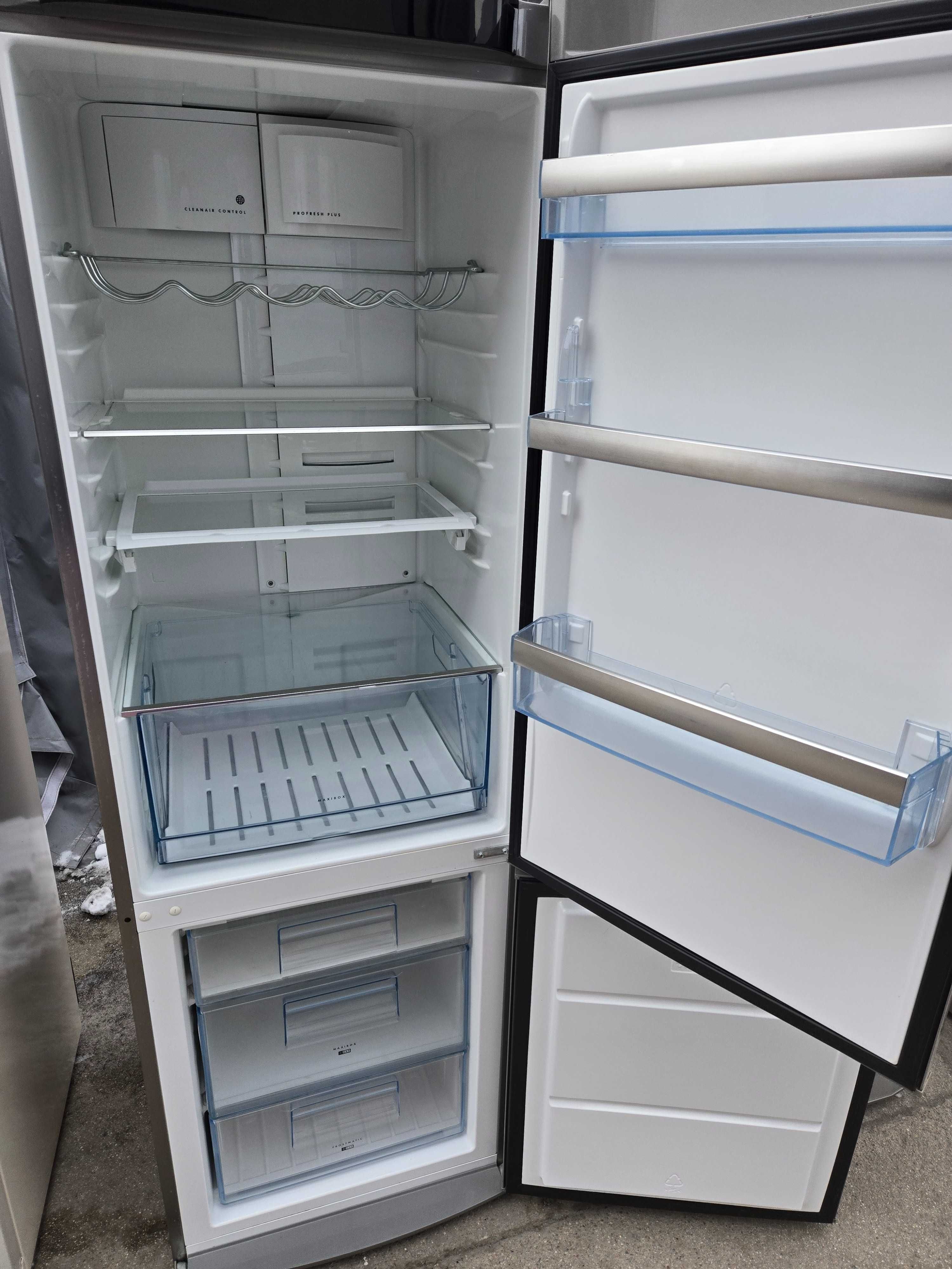 JANKI, ul. WSPÓLNA 6 Lodówka Husqvarna Electrolux