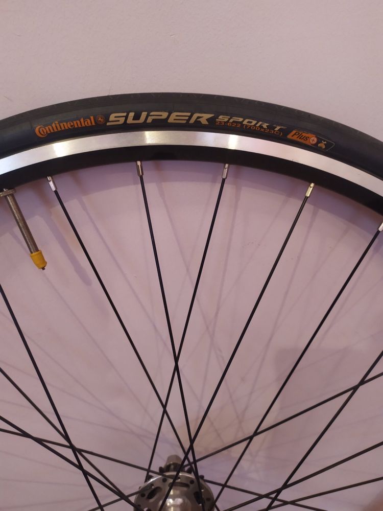 Вилсеты Campagnolo pista и Novatec покрышки Vittoria