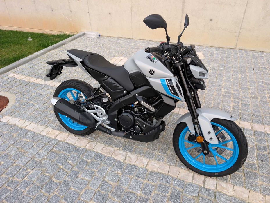 Yamaha MT-125 (ano do modelo 2025, cor Ice Storm)