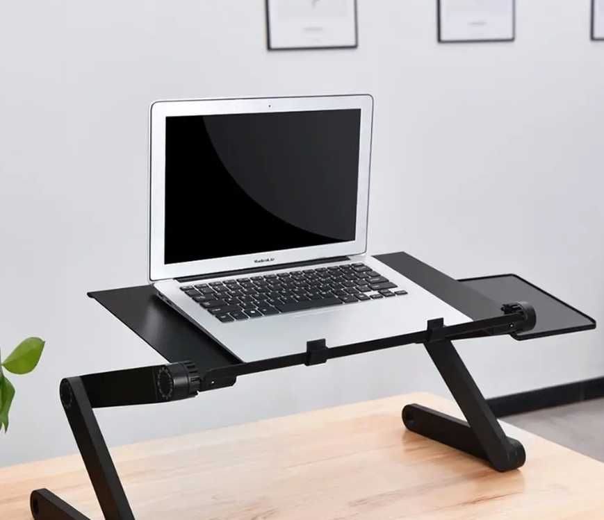 Простір для креативу столик для ноутбука зі стійкою є кулер в столі
