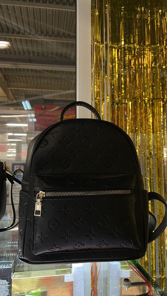 Жіночий рюкзак під Луі Вітон (Louis Vuitton)