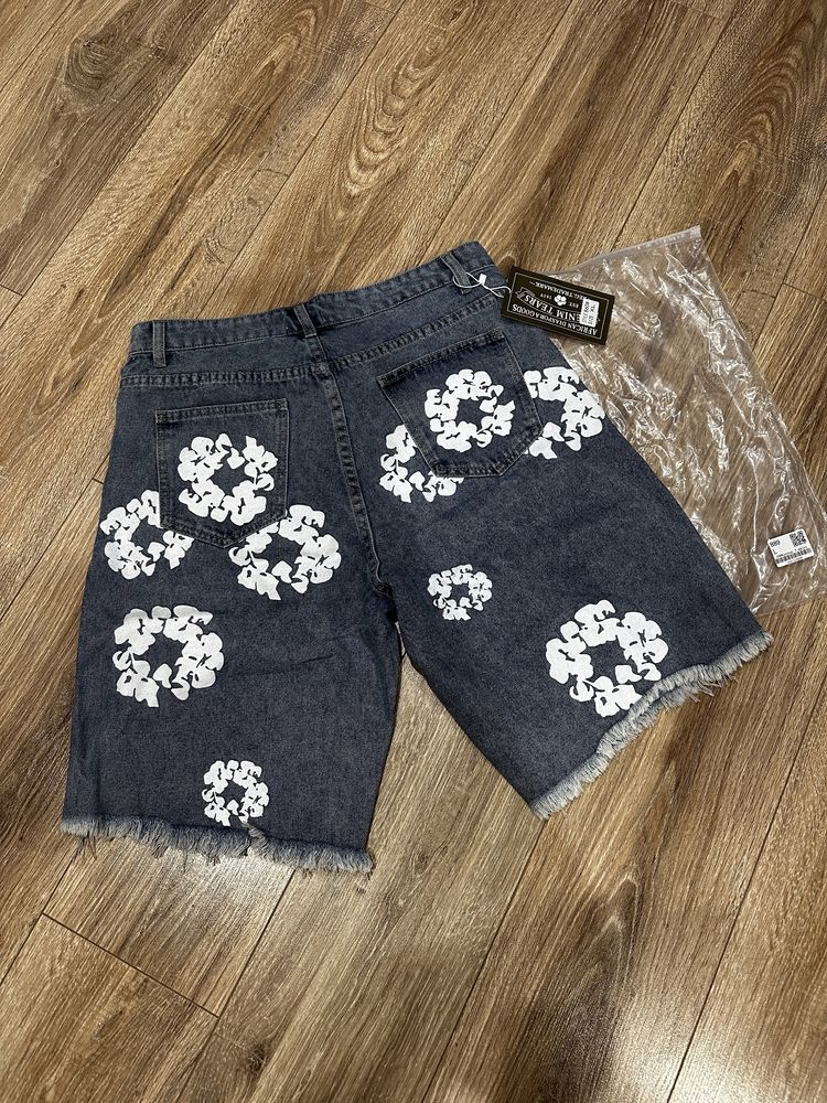 Джинсові шорти Denim Tears. Залишились чорні!