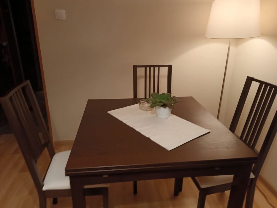 Zestaw mebli do pokoju.