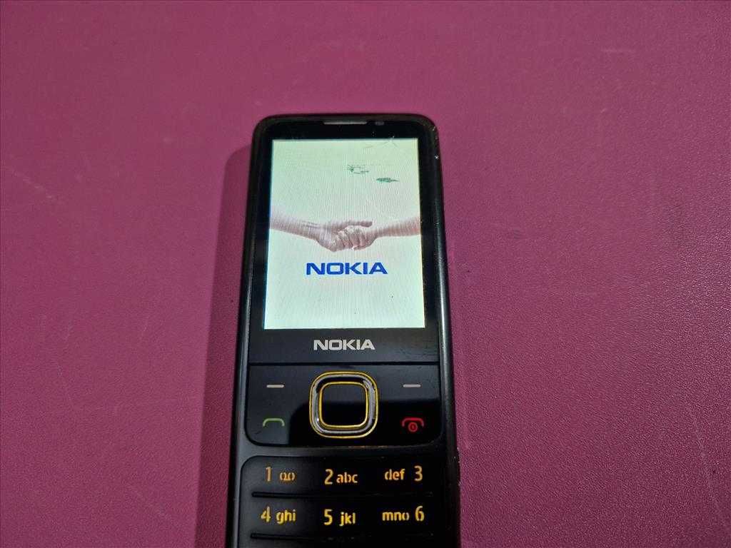 Nokia 6700 Classic Black + Ładowarka