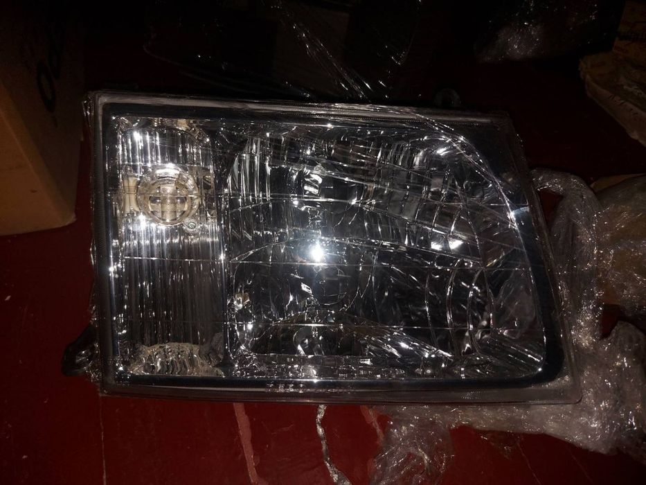Повороты и фара Toyota Land Cruiser 100 98'