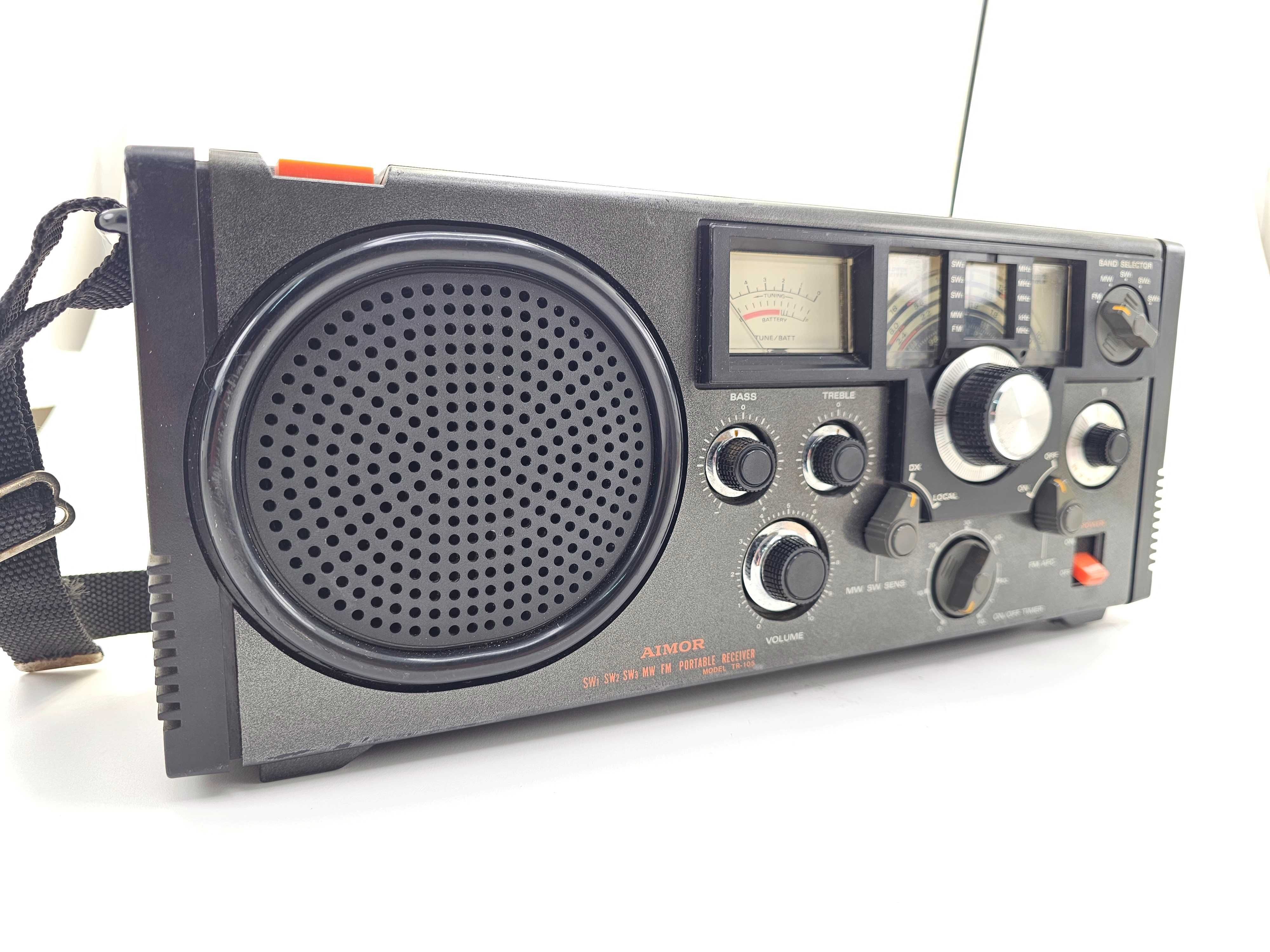 RÁDIO VINTAGE marca AIMOR com banda FM, AM, e SW