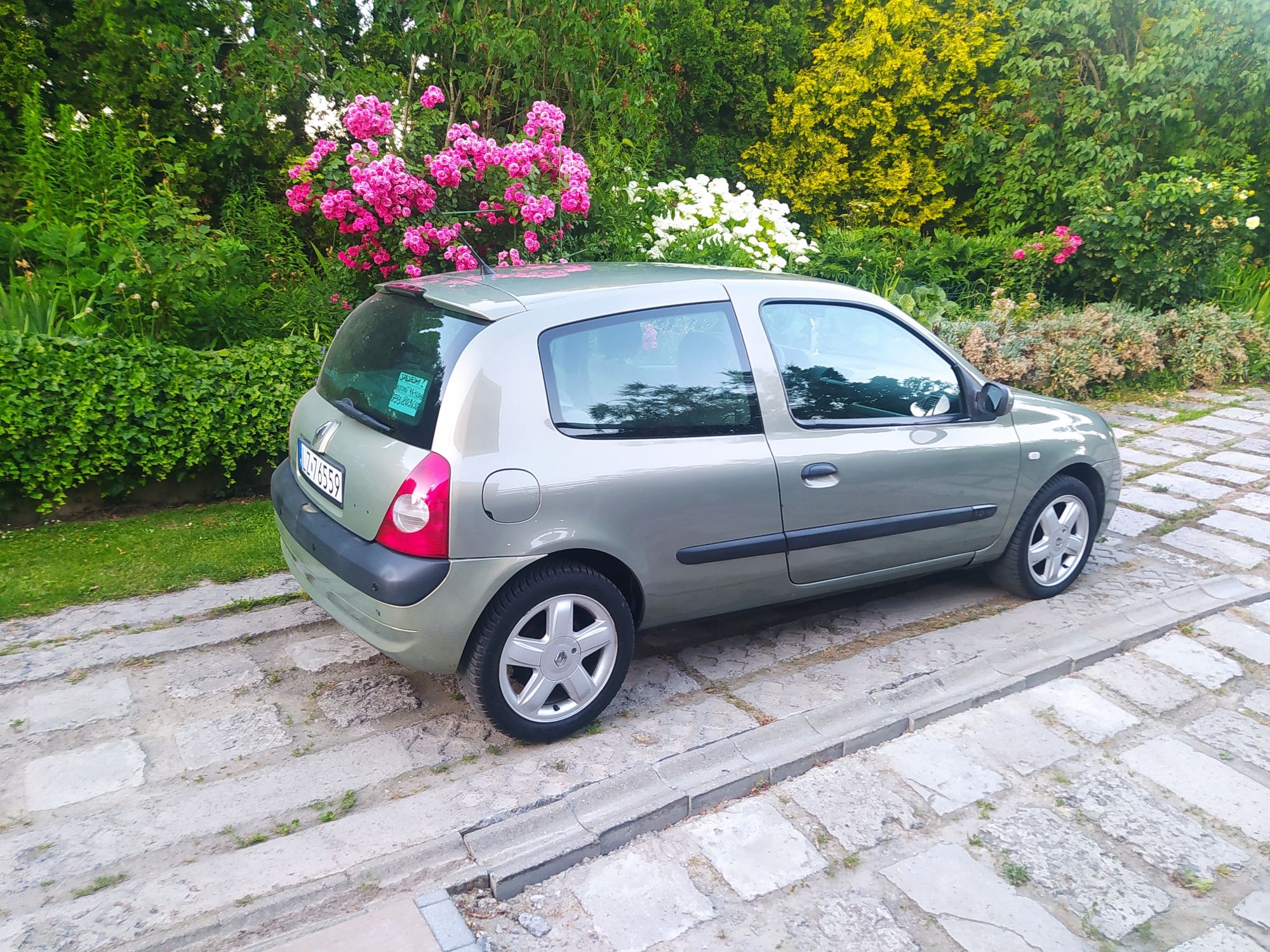 Renault Clio 1,6-16v Aut. B+G 2003r. 110KM.klima, ksenony Alufelgi.
