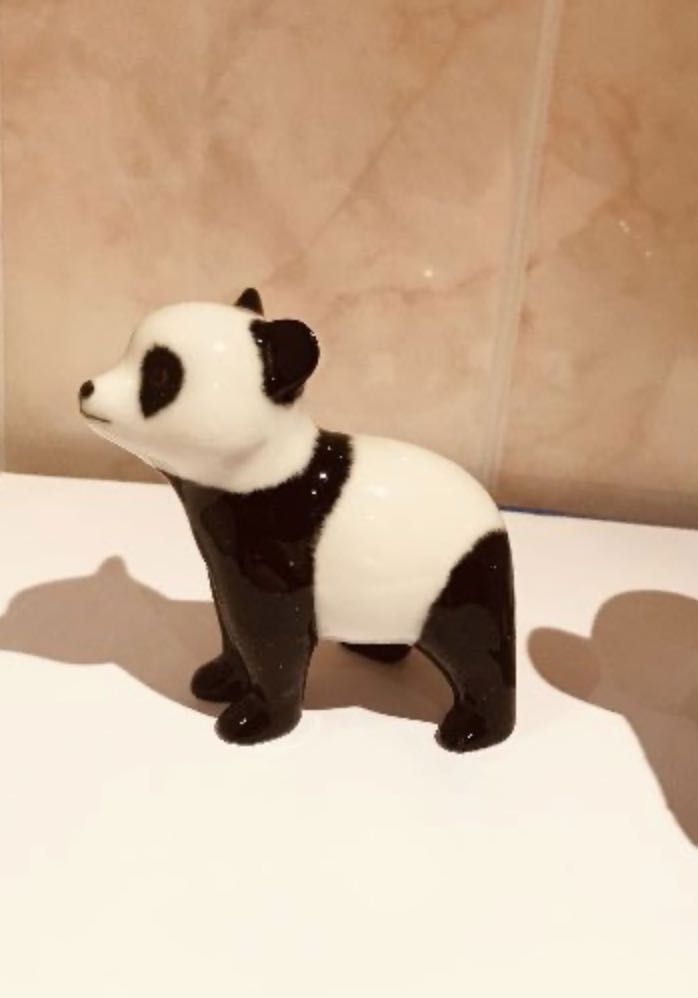 Figurka  Pandy z porcelany
