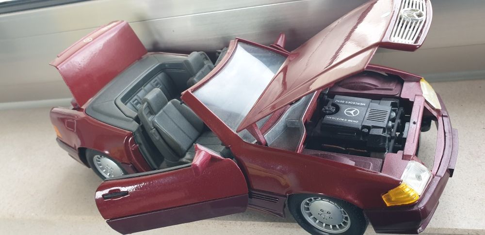 1/18   MERCEDES e LEXUS