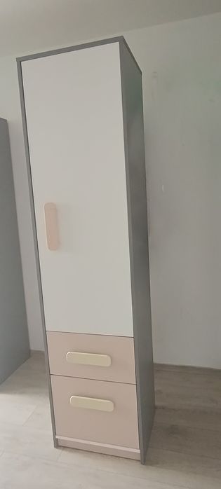 Komplet mebli dla dziewczynki
