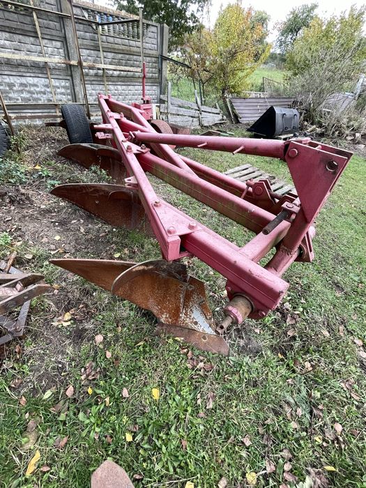 Pług 4 skibowy pługi 4x40 unia grudziadz atlas akpil