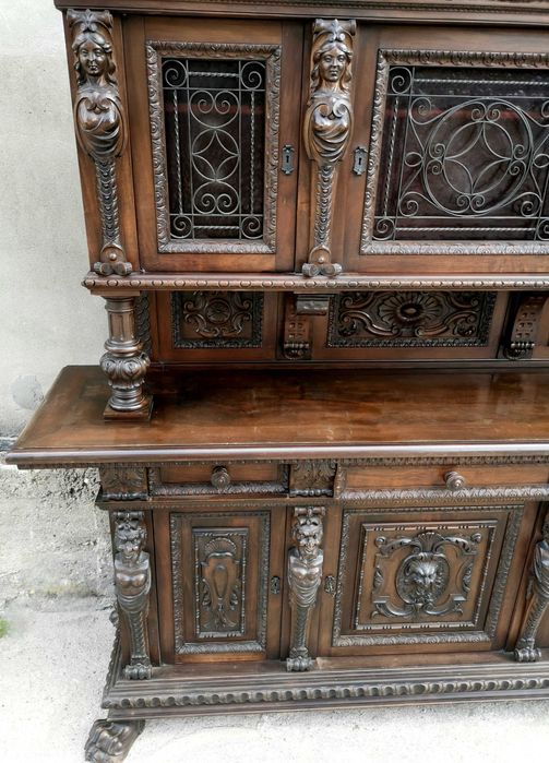 *Kunsztowny kredens, neorenesans włoski, antyk* transport