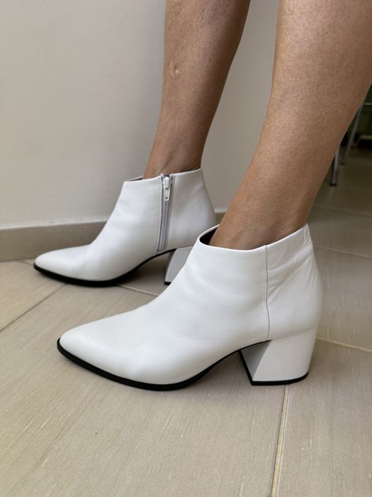 Продам шкіряні черевики Vero Moda