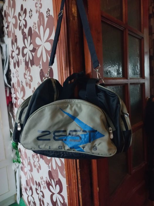 Сумка на колесах, дорожня  спортивна сумка.