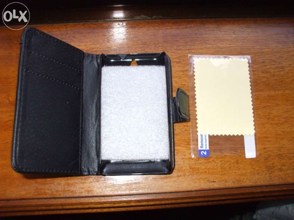 Flip case e proteção ecra xperia e nova