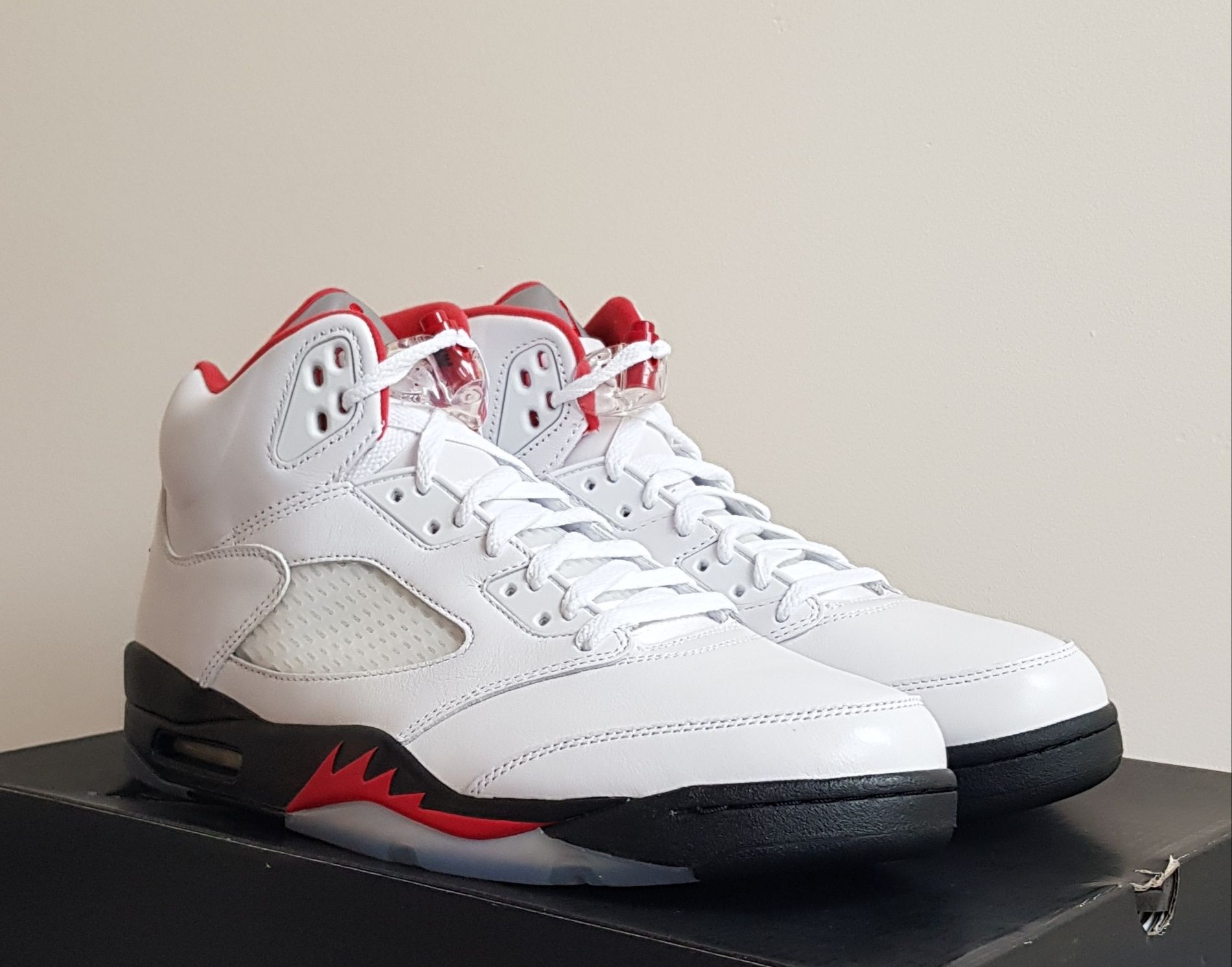 Air Jordan 5 Retro "Fire Red" 2020