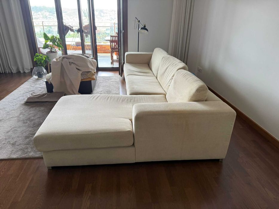 Sofá com Chaise Longue