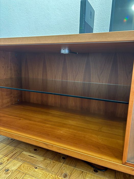 Aparador de Madeira Cerejeira