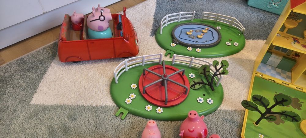 Świnka Peppa, Pig, plac zabaw, domek, kawiarnia, samochód, figurki