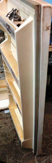 Продам холодильник днепр 2