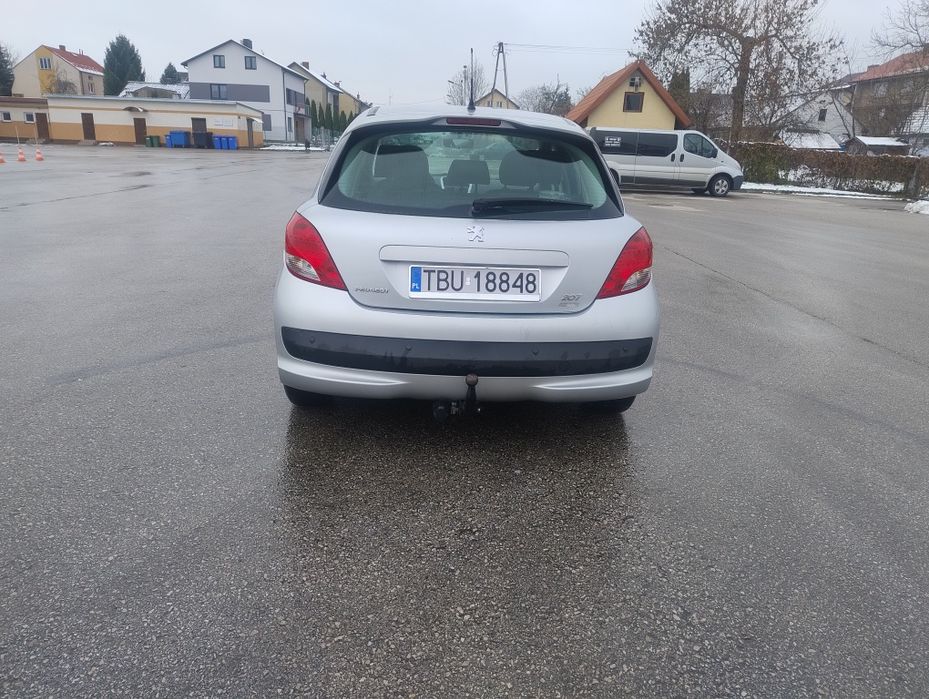 Peugeot 207 1.6 diesel 90 KM