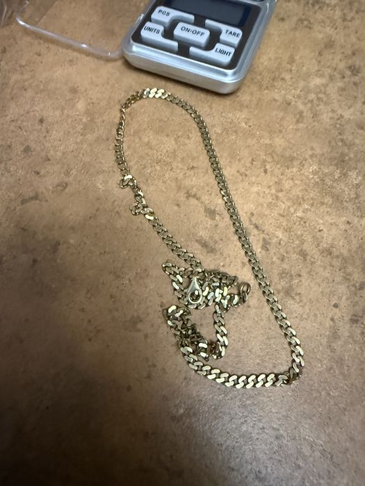 Złota kuta pancerka z krzyżykiem 16,21 g