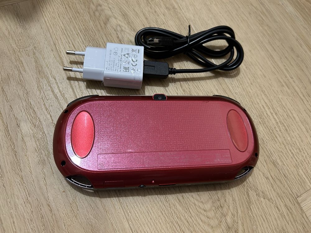 Konsola PlayStation Vita PSV red oled i 34 gry