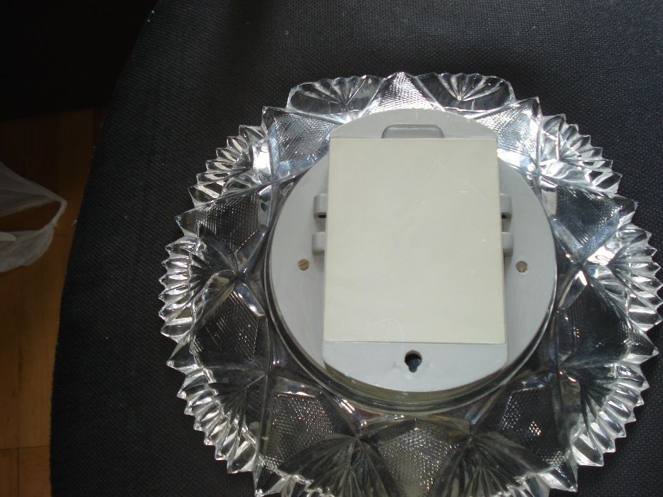 часы МАЯК кварц антиквариат времен СССР в хрустальной оправе