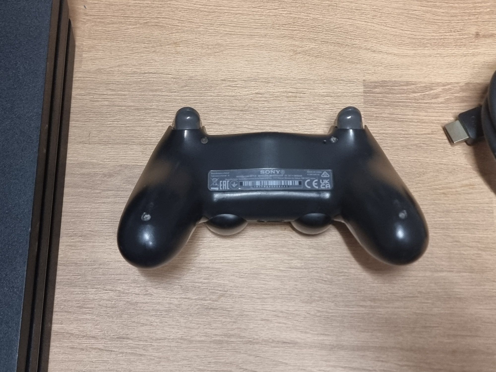 Konsola ps4 pro playstation 4 dualshock 4 hall effect