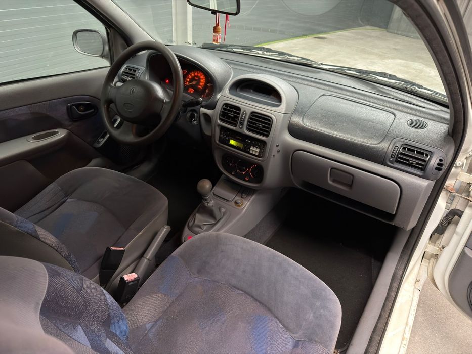 Renault Clio Bom estado