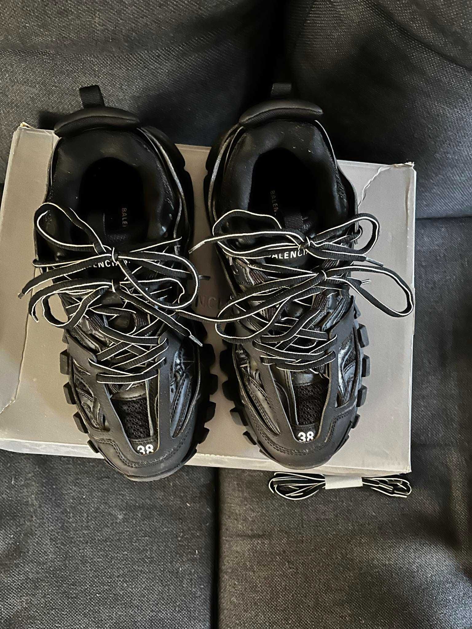 Balenciaga track r.38