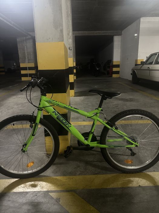 Vendo bicicleta Avigo - pro experience 24 neon verde - como nova