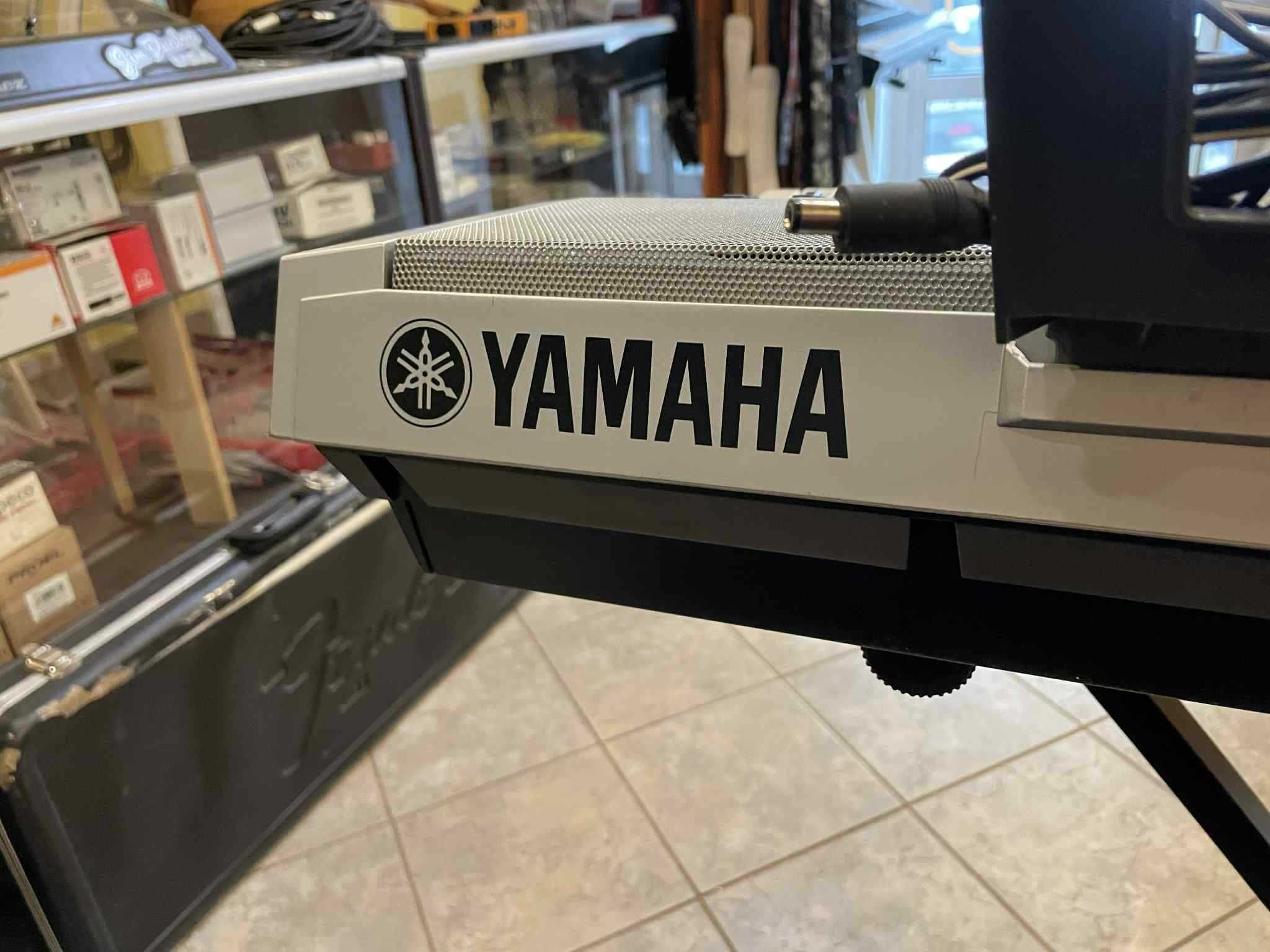 Keyboard Yamaha PSR-S550
