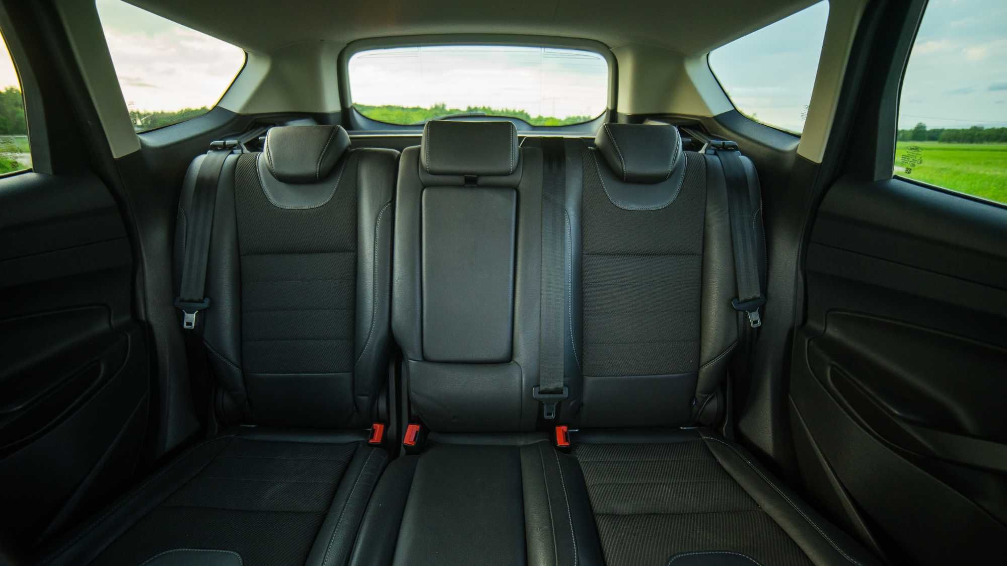Ford Kuga Super Stan!!