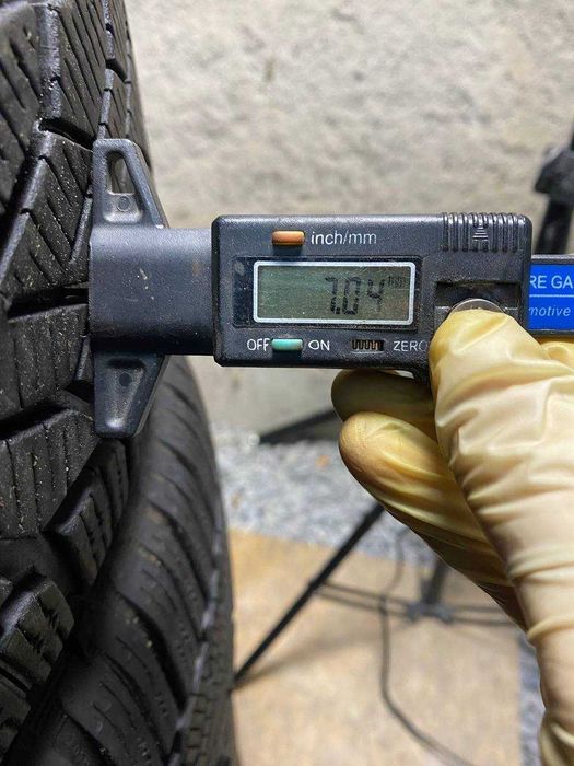 Шини Зима 205 55 16 Semperit