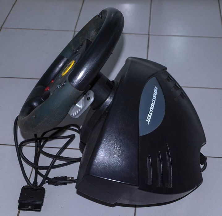 Volante e Pedais - Thrustmaster Ferrari GT RumbleForce 2-in-1