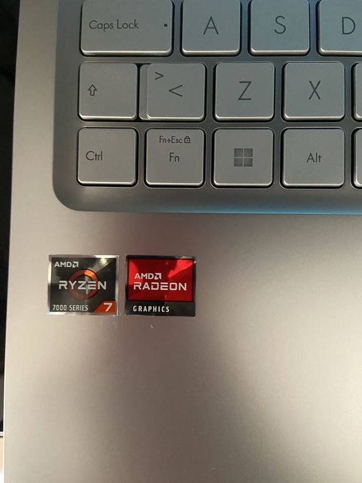 Pc portátil, novo por configurar